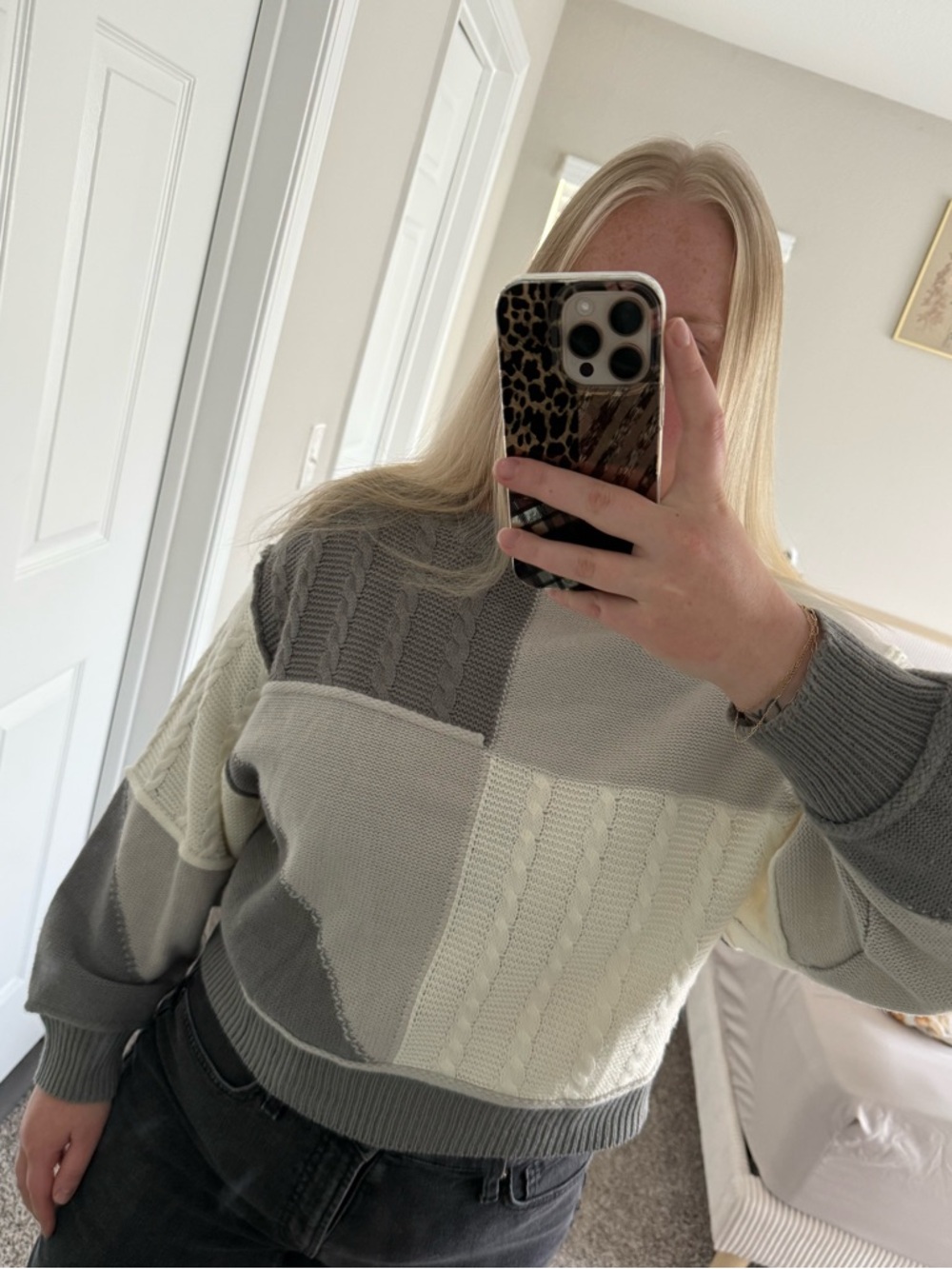 Colorblock Cable Knit Sweater - Gray & Cream